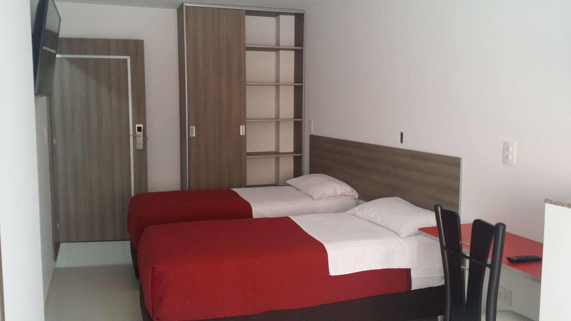 A Bogota On Holidays By Open - Hotel Cas-Embajada Americana Экстерьер фото